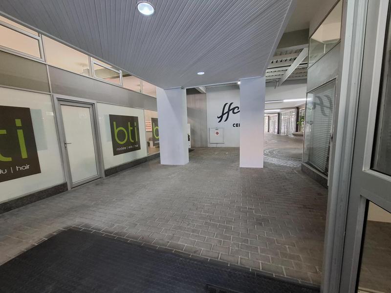 To Let 2 Bedroom Property for Rent in Strand Western Cape